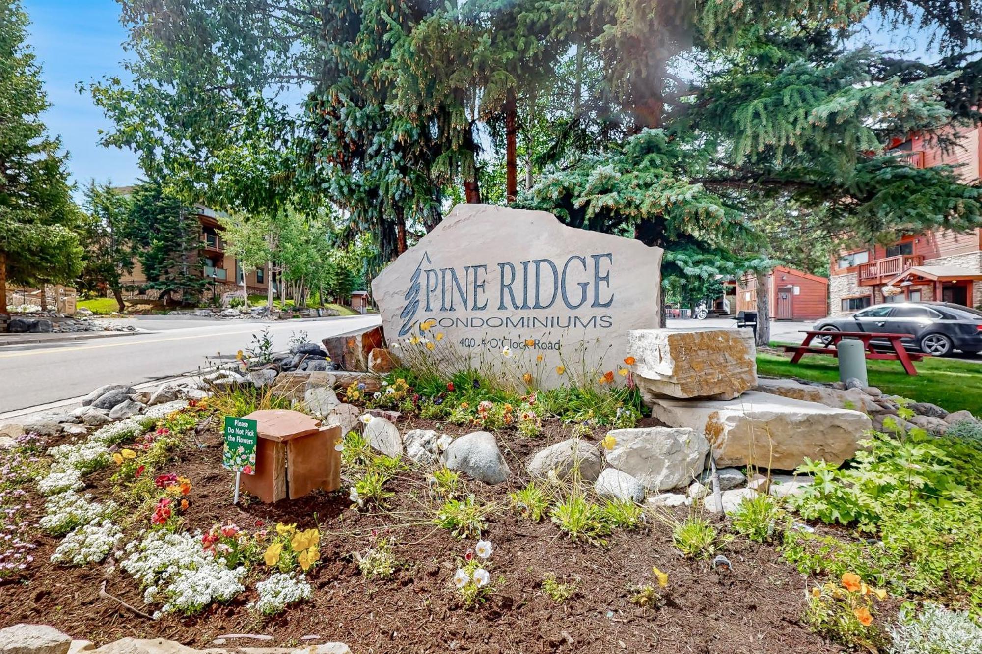 Pine Ridge Condos Брекенридж Номер фото